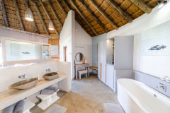 Thonga-Bathroom-2