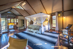 Mushara-Outpost-Bungalow-Interior