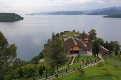 Rwanda-Cleo-Kivu-lodge-uitzicht-GreenSteps-Travel
