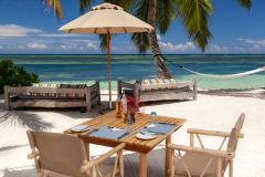 alphonse-facilities-dining-MvR-74