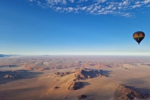 GreenSteps-Travel-Namibië-ballonvaart-uitzicht