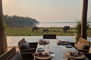 GreenSteps-Travel-Zambia-Lolebezi-safari
