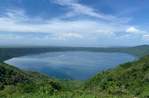 Green-Steps-Travel-rondreis-Nicaragua-apoyo lagoon