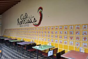 Green-Steps-Travel-rondreis-Nicaragua-granada-cafe sonrisa
